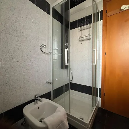 Orizzonte - Fronte Mare Con Piscina - Premium