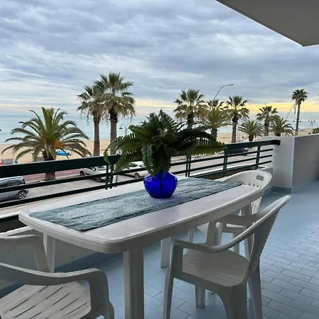 Orizzonte - Fronte Mare Con Piscina - Premium