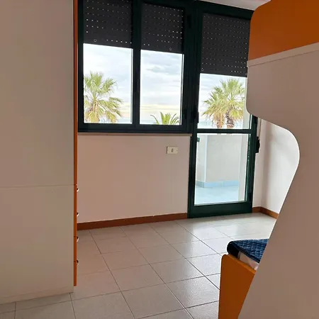 Orizzonte - Fronte Mare Con Piscina - Premium *